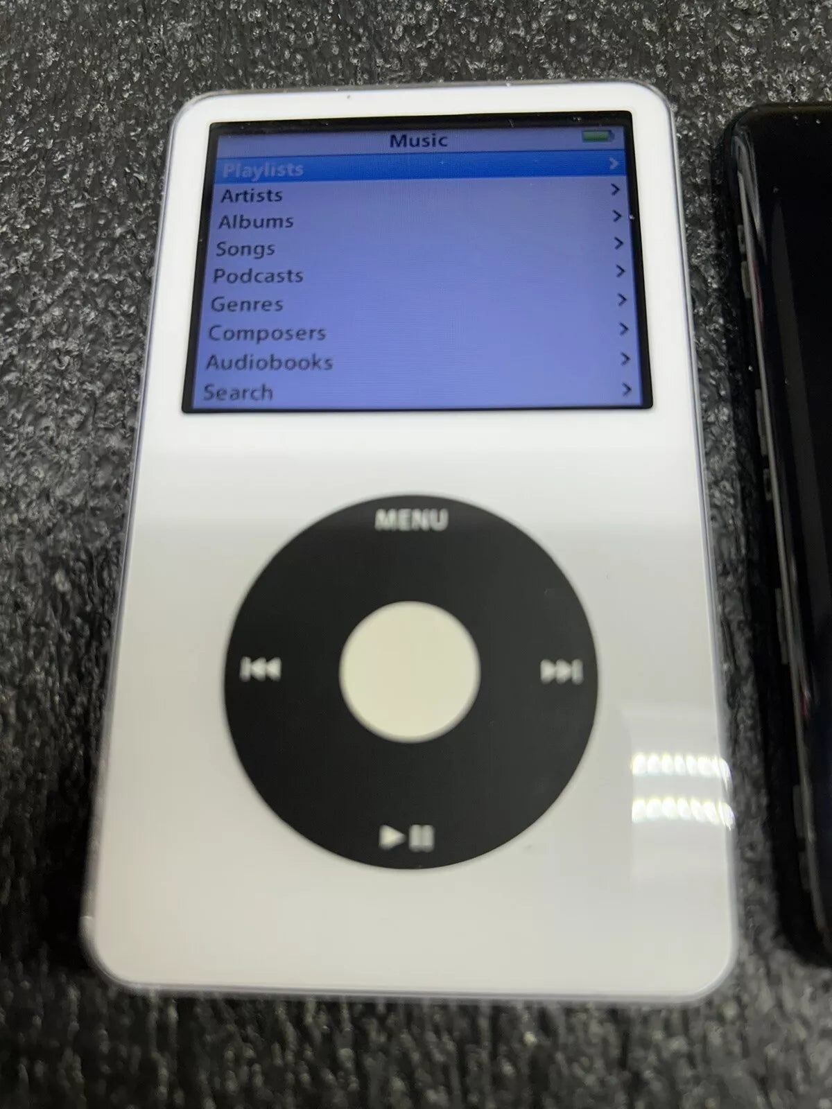 Bluetooth modded Apple iPod Classic 5.5th White Upgraded with 2TB SSD, Custom Media Player , USB C mod upgrade (2TB 3000 mAh)