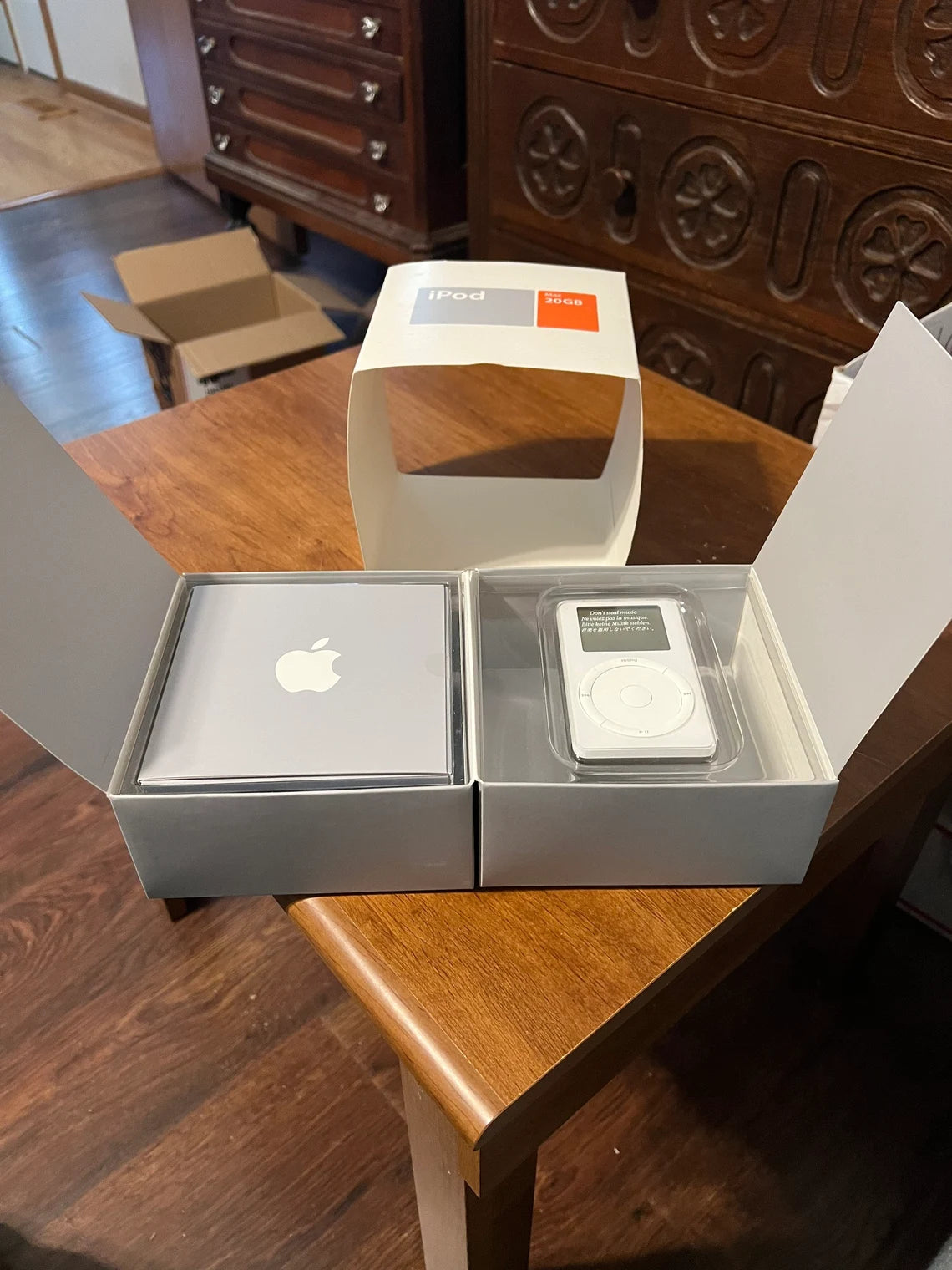 Original iPod sealed unit in original packaging
